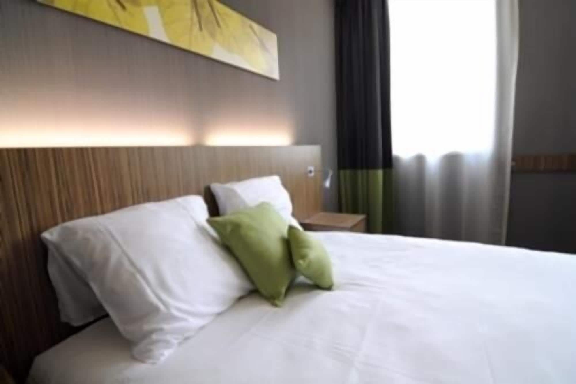Best Western Hotel Brussels South Ruisbroek Exteriör bild